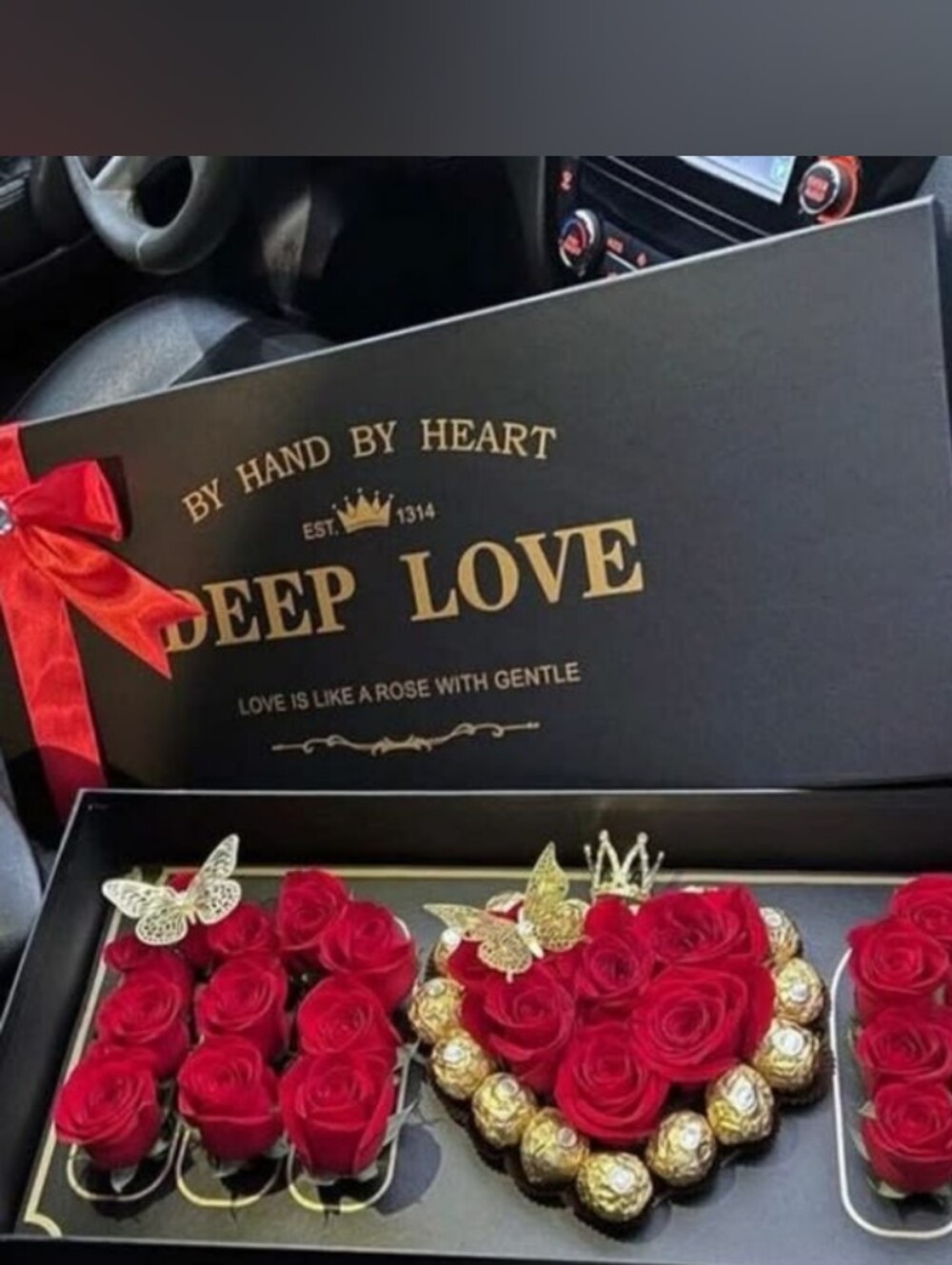 Deep Love Red Rose - Picture 2 of 2